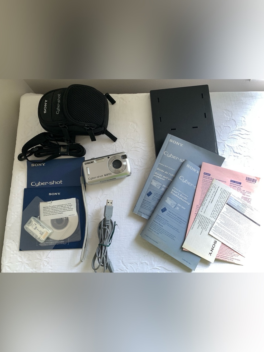 Sony Cyber-shot 6.0 Silver and Black Compact Digital Camera with Case & Manuals